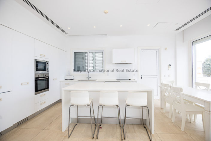 Image No.11-Villa de 5 chambres à vendre à Ayia Triada