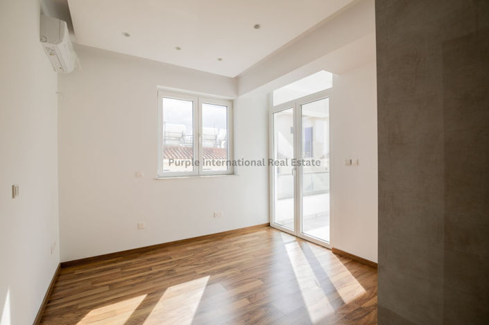 Image No.12-3 Bed Apartment for sale