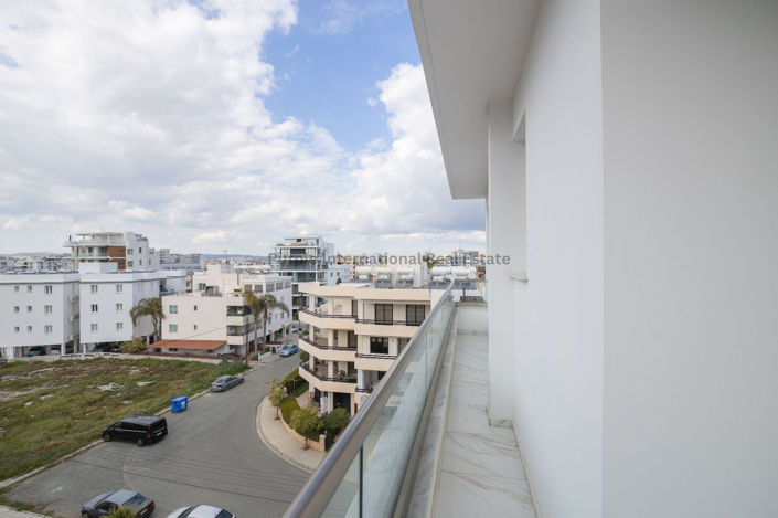 Image No.20-3 Bed Apartment for sale