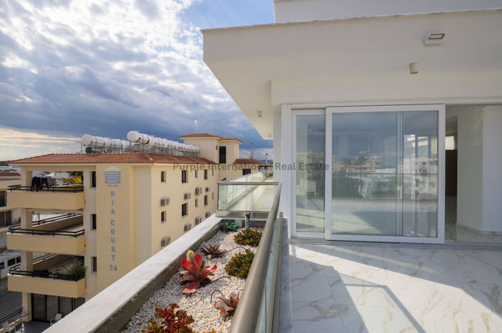 Image No.21-3 Bed Apartment for sale