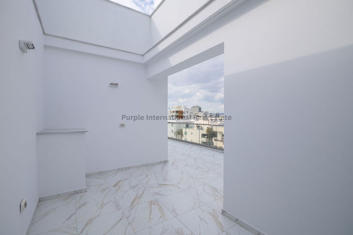 Image No.22-3 Bed Apartment for sale