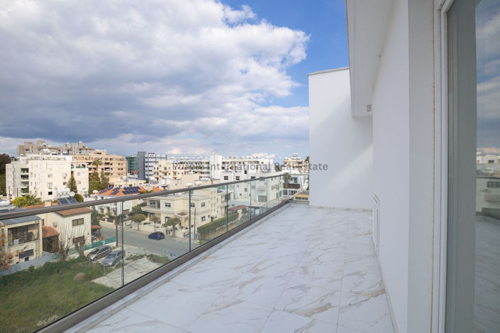 Image No.23-3 Bed Apartment for sale