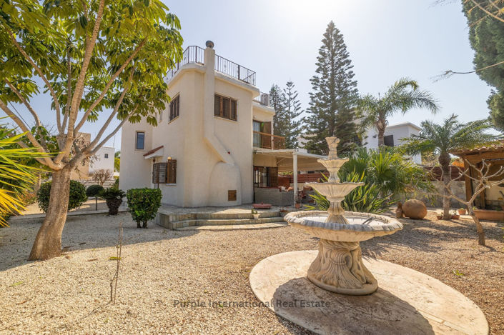 Image No.1-4 Bed Villa for sale