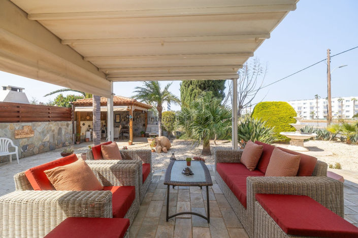 Image No.3-4 Bed Villa for sale