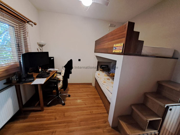 Image No.17-4 Bed Villa for sale