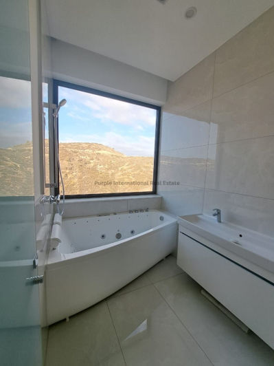 Image No.13-8 Bed Villa for sale