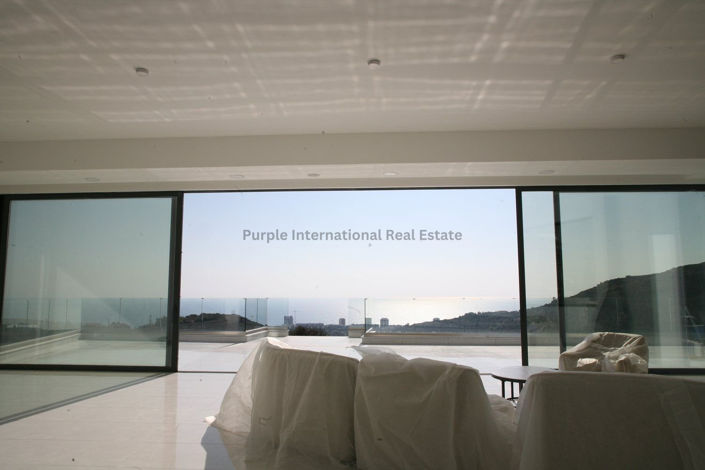 Image No.26-8 Bed Villa for sale