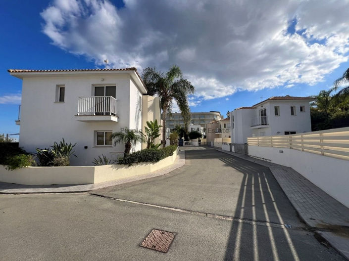 Image No.22-3 Bed Villa for sale