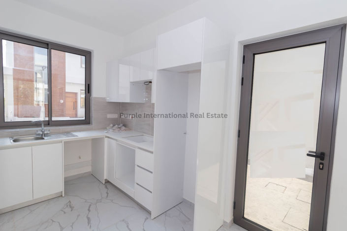 Image No.10-2 Bed Villa for sale