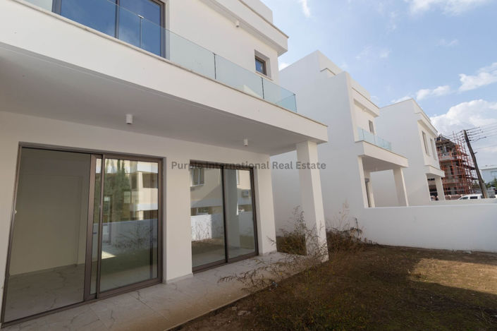 Image No.7-2 Bed Villa for sale