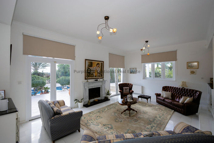 Image No.13-7 Bed Villa for sale