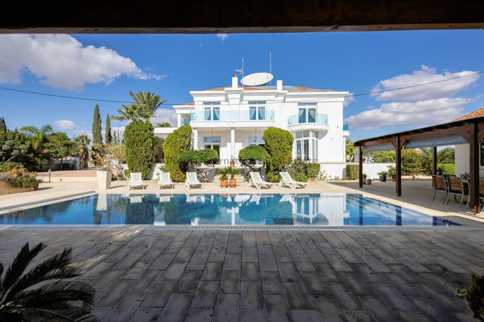 Image No.38-7 Bed Villa for sale