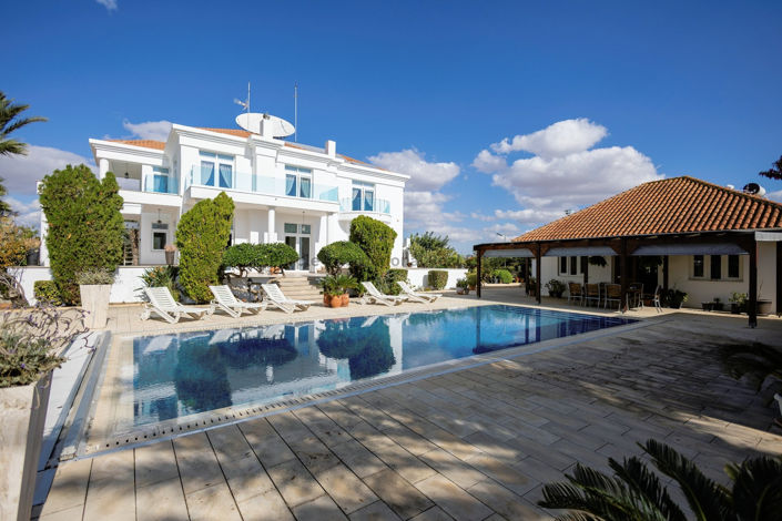 Image No.7-7 Bed Villa for sale