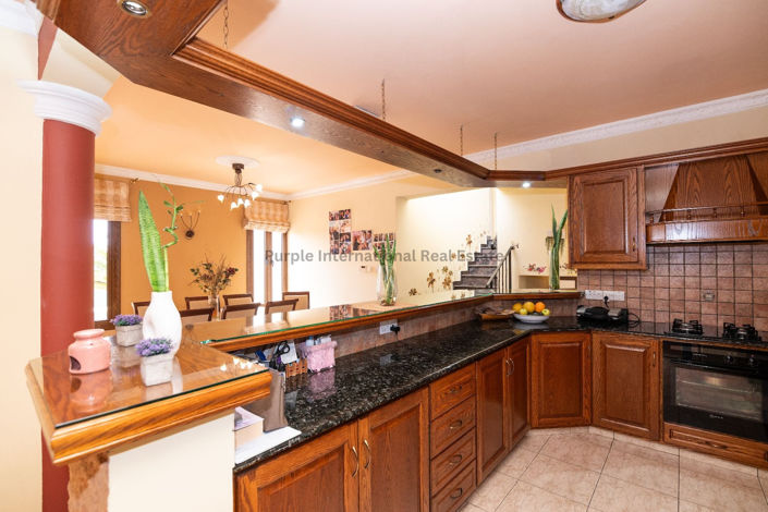 Image No.11-4 Bed Villa for sale