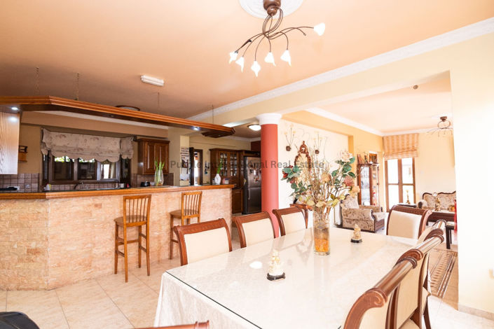 Image No.8-4 Bed Villa for sale