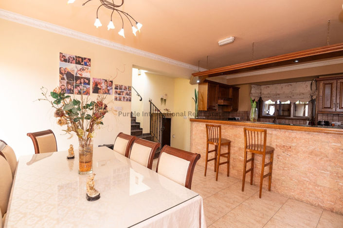 Image No.9-4 Bed Villa for sale