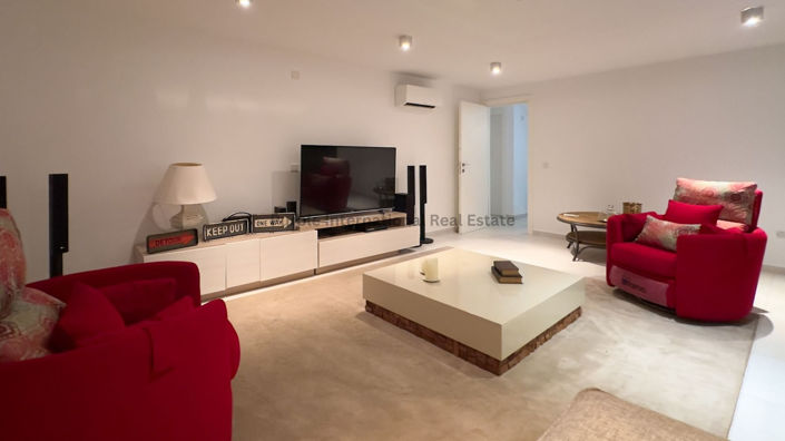 Image No.13-5 Bed Villa for sale