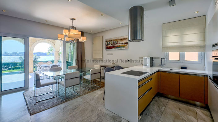 Image No.3-5 Bed Villa for sale