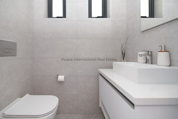 Image No.8-3 Bed Villa for sale