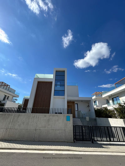 Image No.1-Villa de 4 chambres à vendre à Protaras