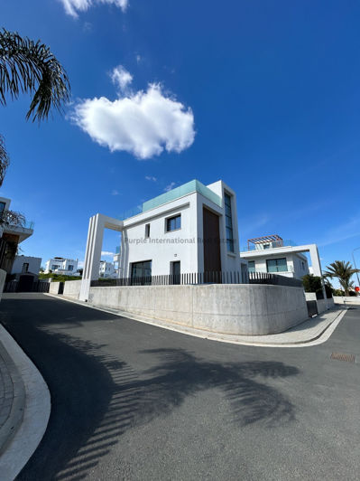 Image No.17-4 Bed Villa for sale