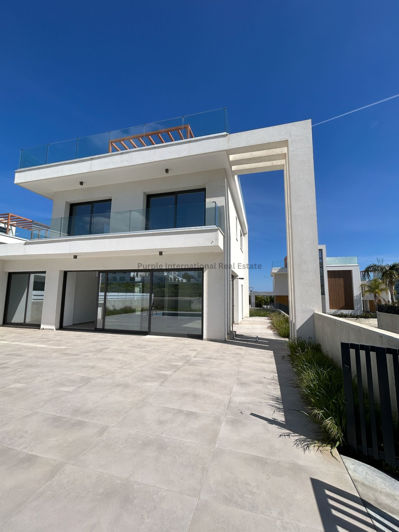 Image No.24-4 Bed Villa for sale