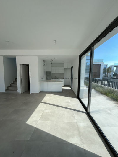 Image No.3-Villa de 4 chambres à vendre à Protaras