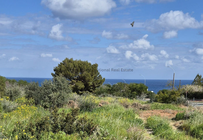 Image No.1-Terrain à vendre à Famagusta