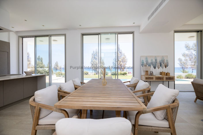 Image No.10-7 Bed Villa for sale