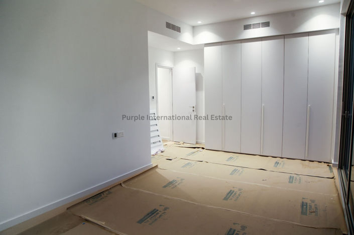 Image No.20-7 Bed Villa for sale