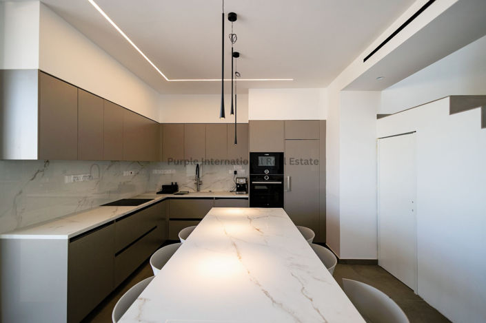 Image No.2-4 Bed Villa for sale