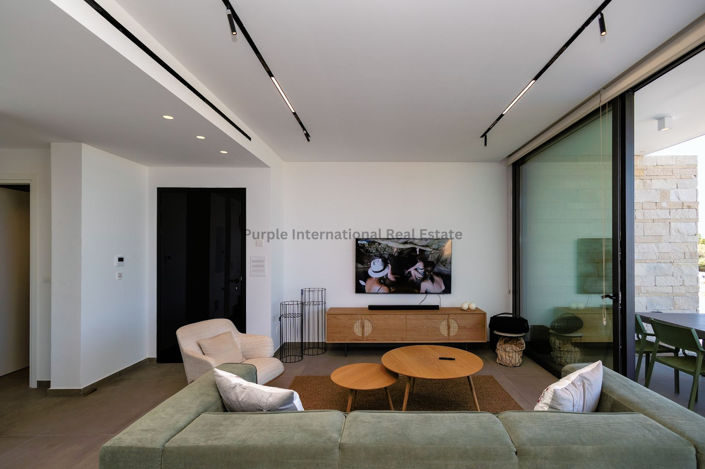 Image No.8-4 Bed Villa for sale