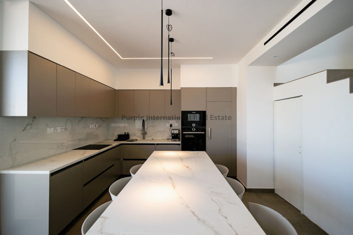 Image No.10-3 Bed Villa for sale