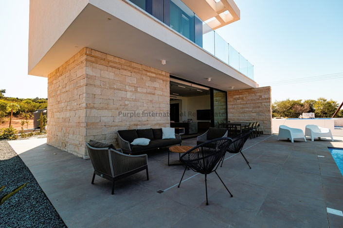 Image No.11-3 Bed Villa for sale