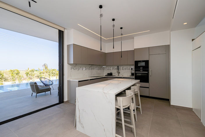 Image No.4-4 Bed Villa for sale