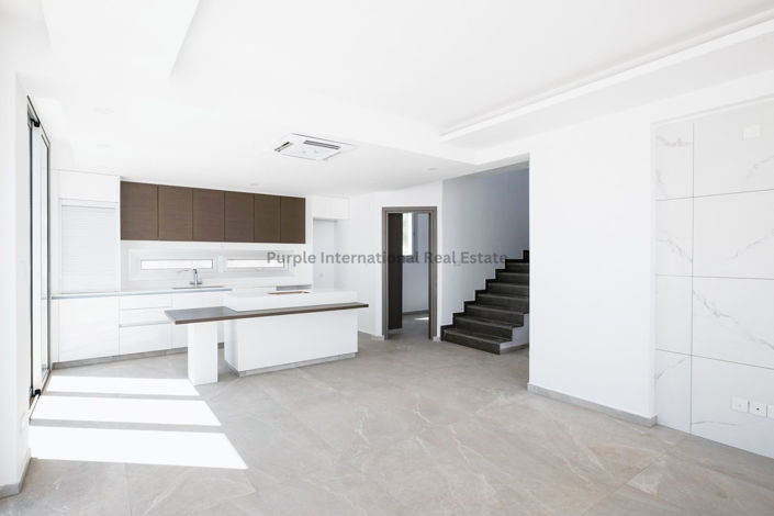 Image No.5-4 Bed Villa for sale