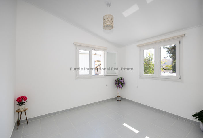 Image No.15-2 Bed Bungalow for sale