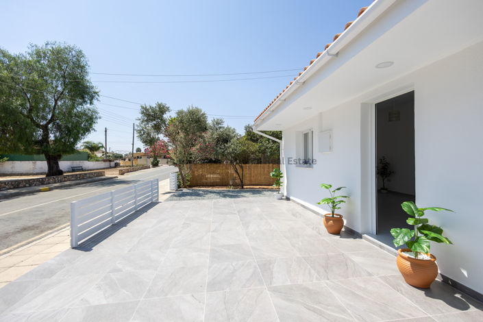 Image No.17-2 Bed Bungalow for sale