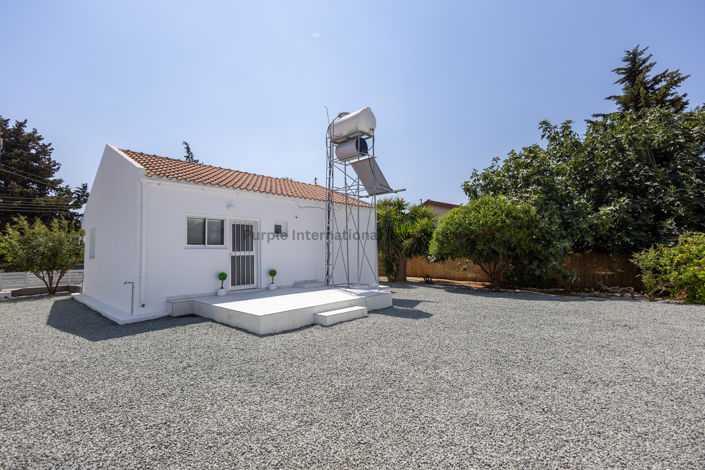 Image No.2-2 Bed Bungalow for sale