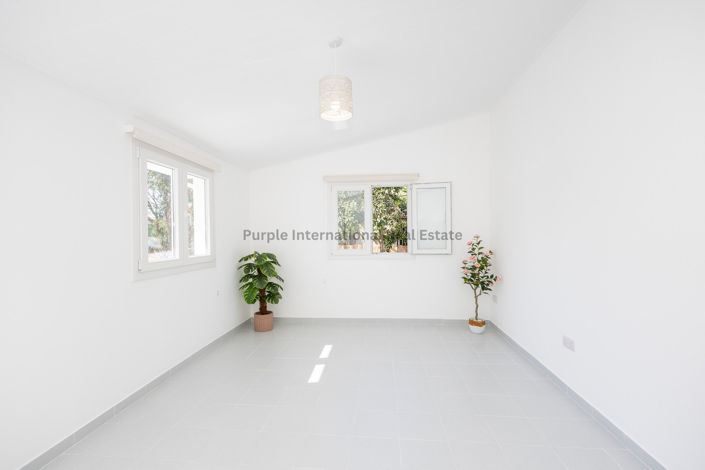 Image No.10-2 Bed Bungalow for sale