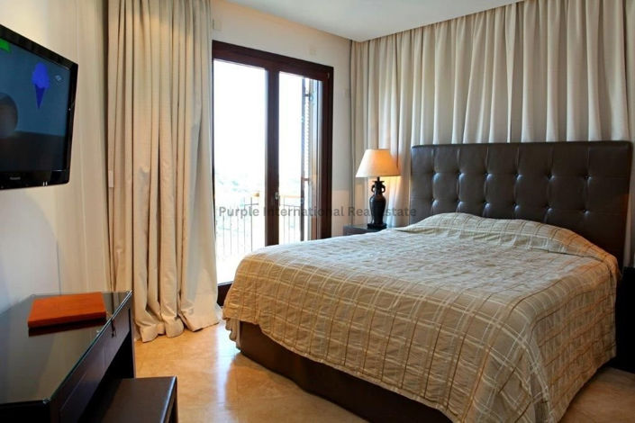 Image No.10-5 Bed Villa for sale