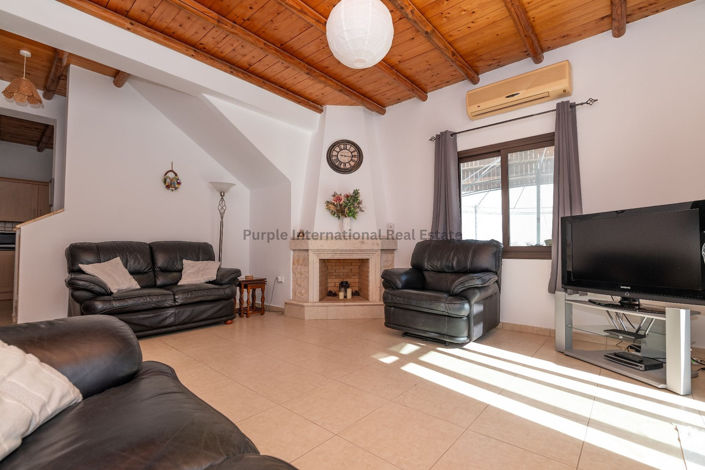 Image No.22-2 Bed Villa for sale