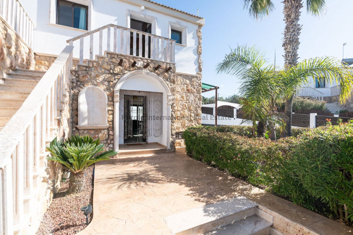 Image No.5-2 Bed Villa for sale