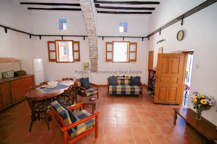 Image No.15-4 Bed House for sale