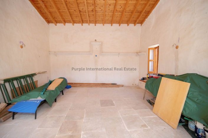 Image No.30-4 Bed House for sale