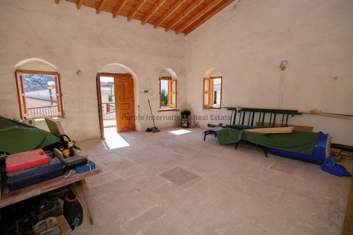 Image No.32-4 Bed House for sale