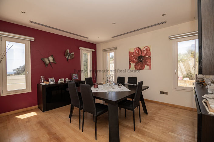 Image No.21-5 Bed Villa for sale