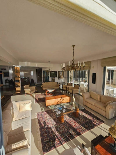 Image No.2-6 Bed Villa for sale