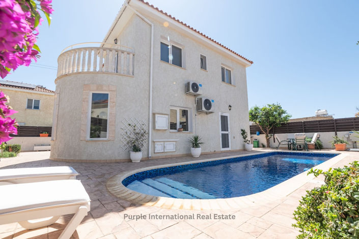 Image No.1-4 Bed Villa for sale