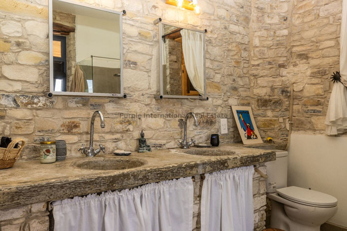 Image No.31-3 Bed House for sale